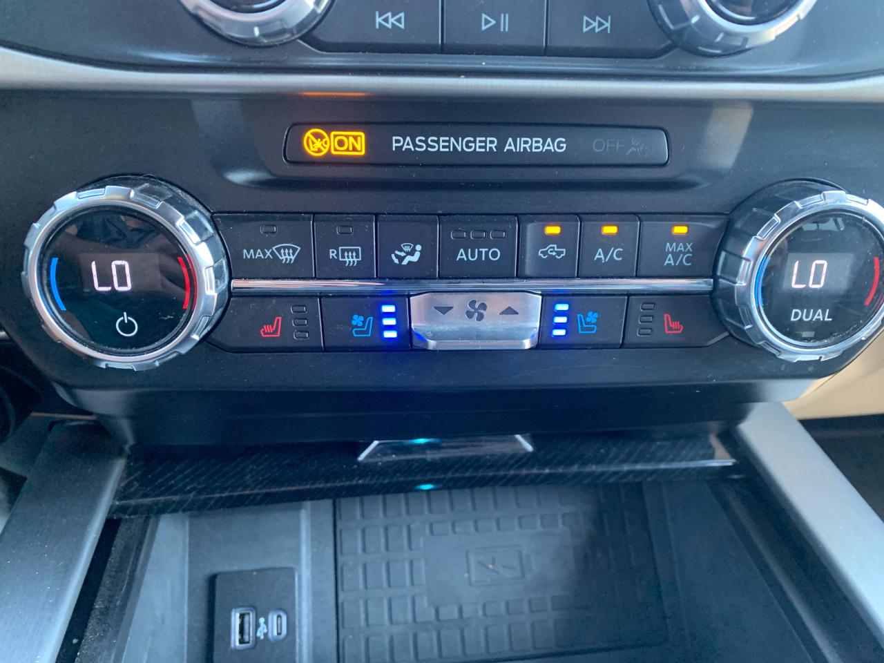 Ford F-350 SD Platinum Crew Cab 4WD 2022