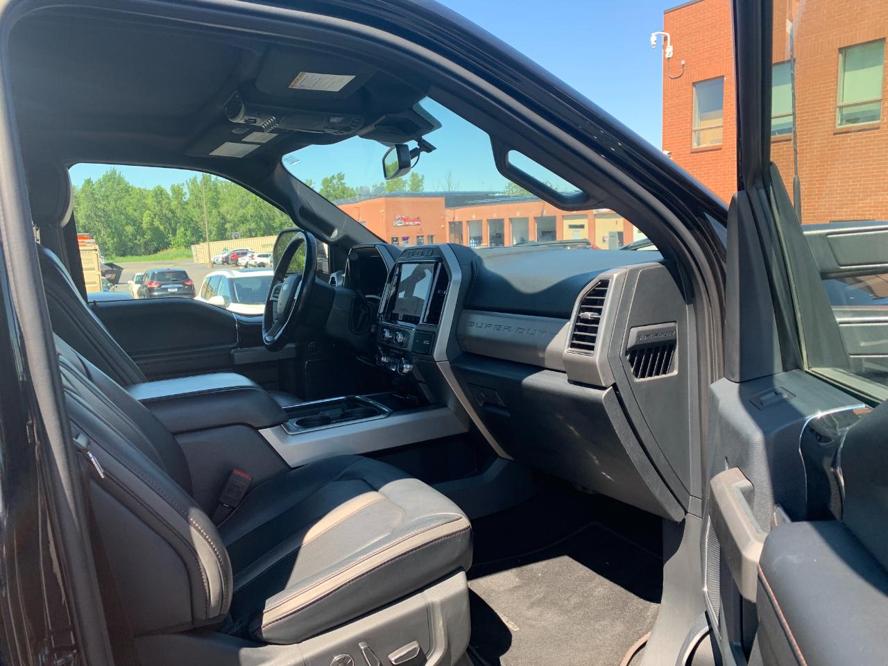 Ford F-350 SD Platinum Crew Cab 4WD 2022