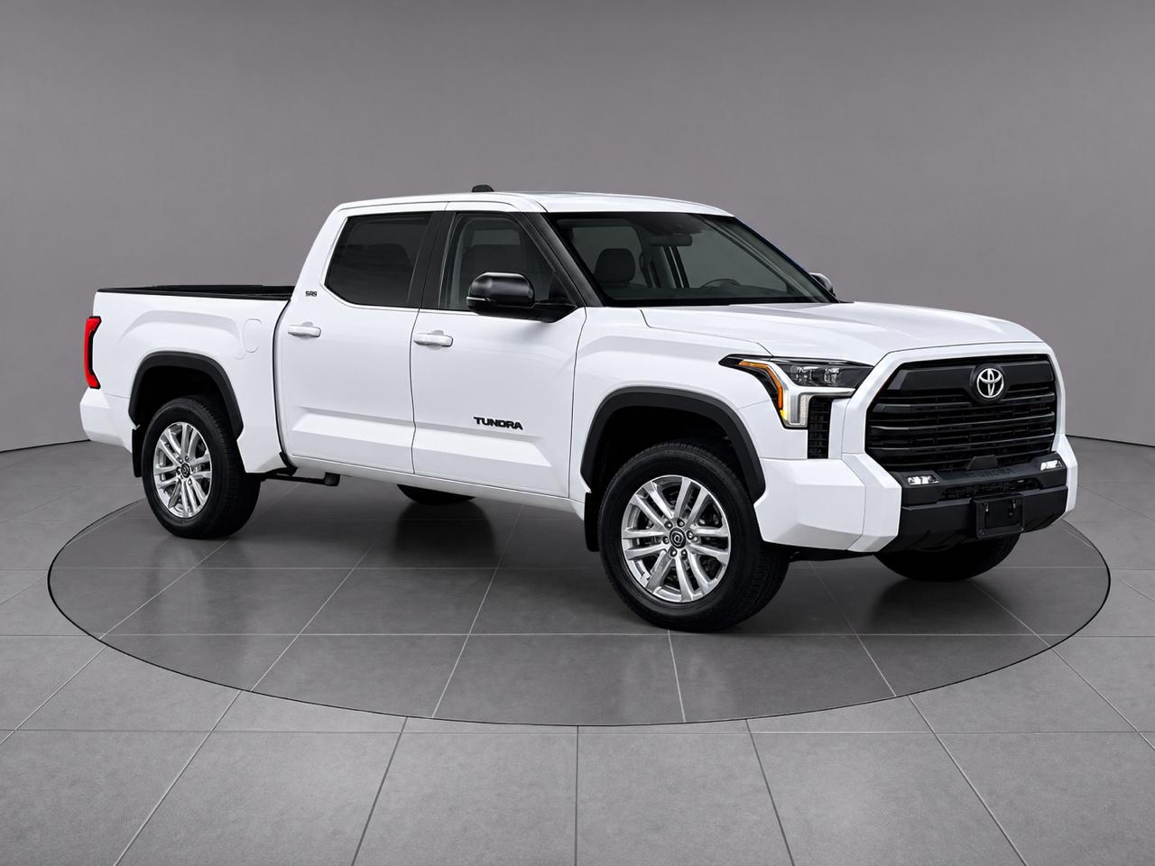 Toyota Tundra SR5 Double Cab 4WD 2025
