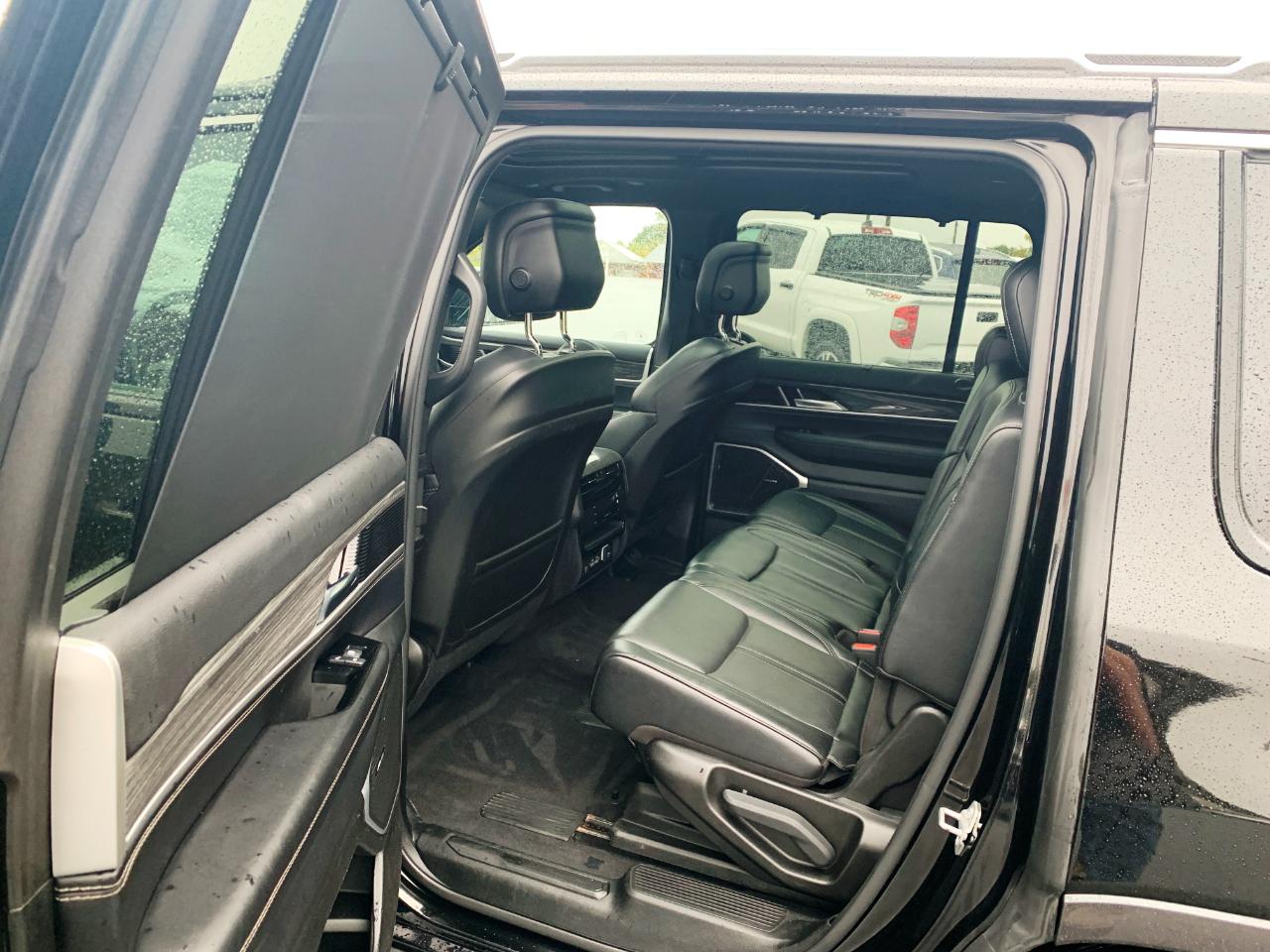 Jeep Wagoneer Series II 4WD 2022