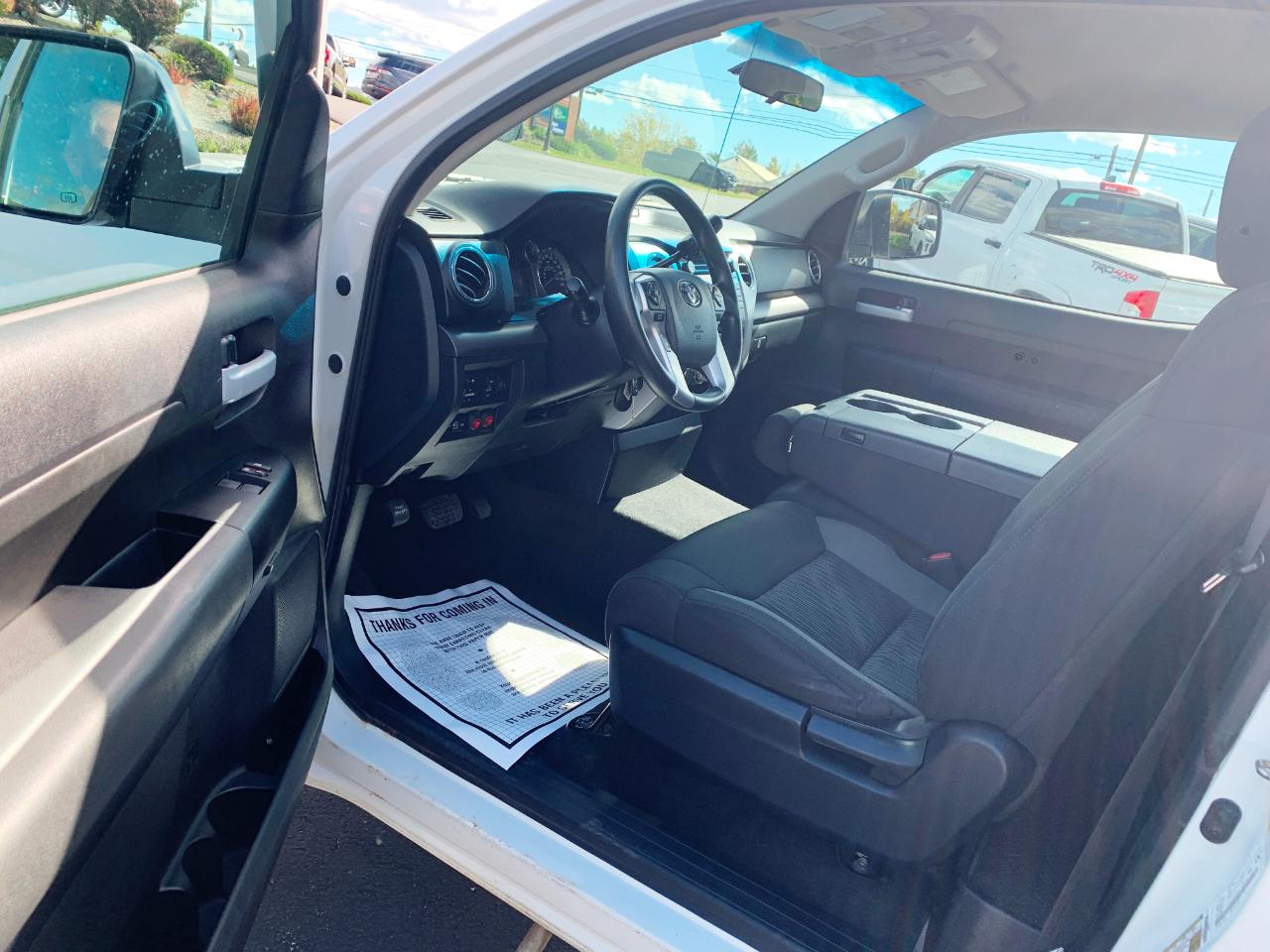 Toyota Tundra  2017