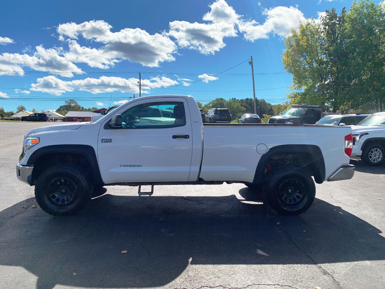 Toyota Tundra  2017