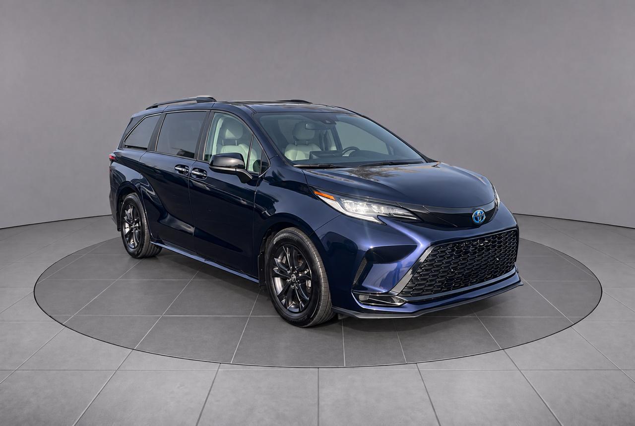 Toyota Sienna XSE AWD 7-Passenger (Natl) 2025