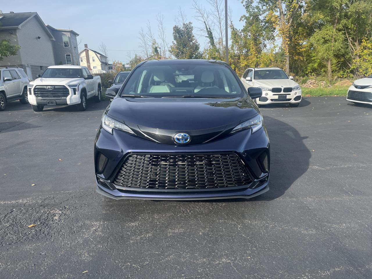 Toyota Sienna XSE AWD 7-Passenger (Natl) 2025