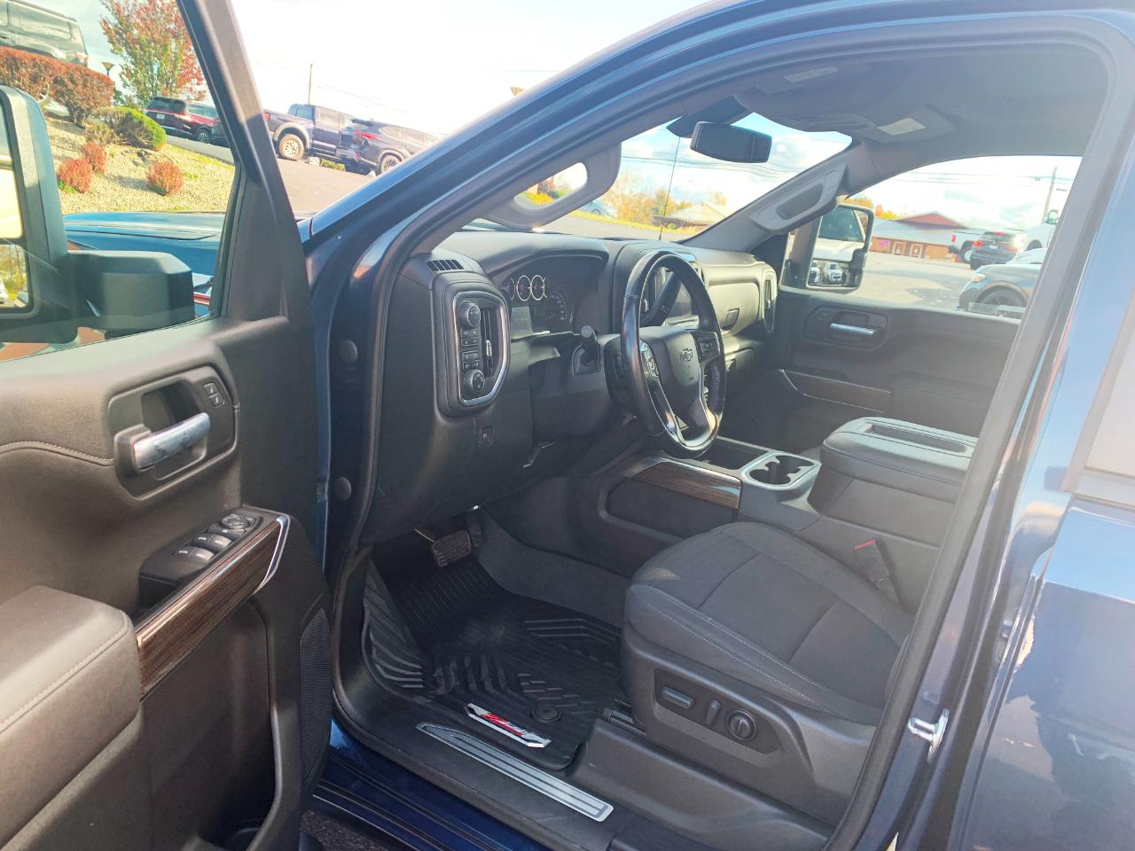 Chevrolet Silverado 1500 4WD Crew Cab 157" RST 2022
