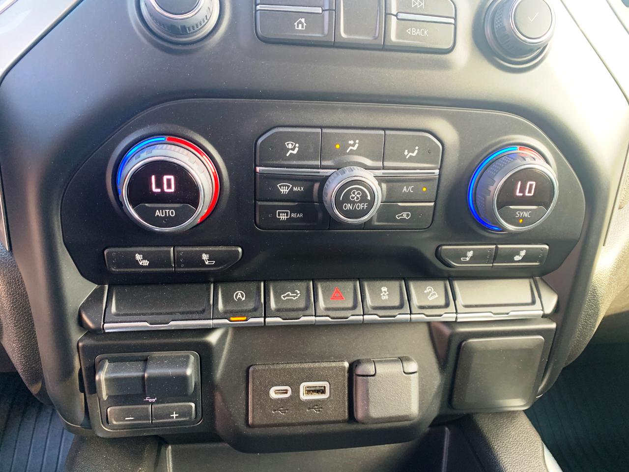 Chevrolet Silverado 1500 4WD Crew Cab 157" RST 2022