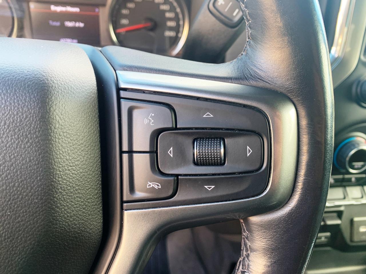 Chevrolet Silverado 1500 4WD Crew Cab 157" RST 2022