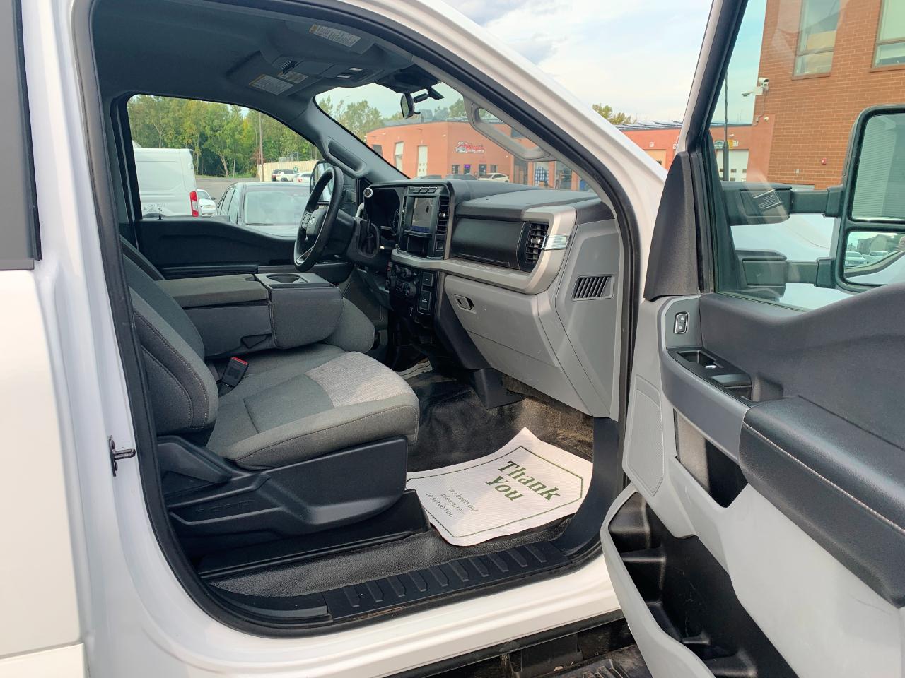 Ford F-250 XLT Reg Cab 4WD 2024