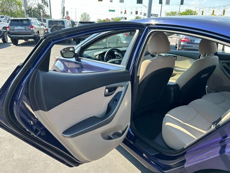 Hyundai Elantra 4dr Sdn Auto SE 2014