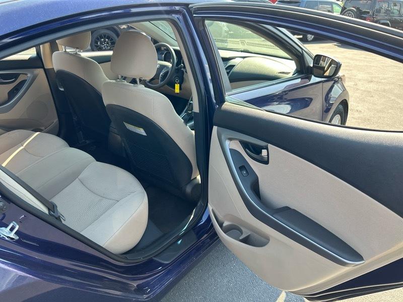 Hyundai Elantra 4dr Sdn Auto SE 2014