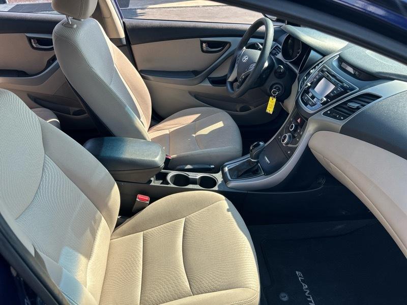 Hyundai Elantra 4dr Sdn Auto SE 2014