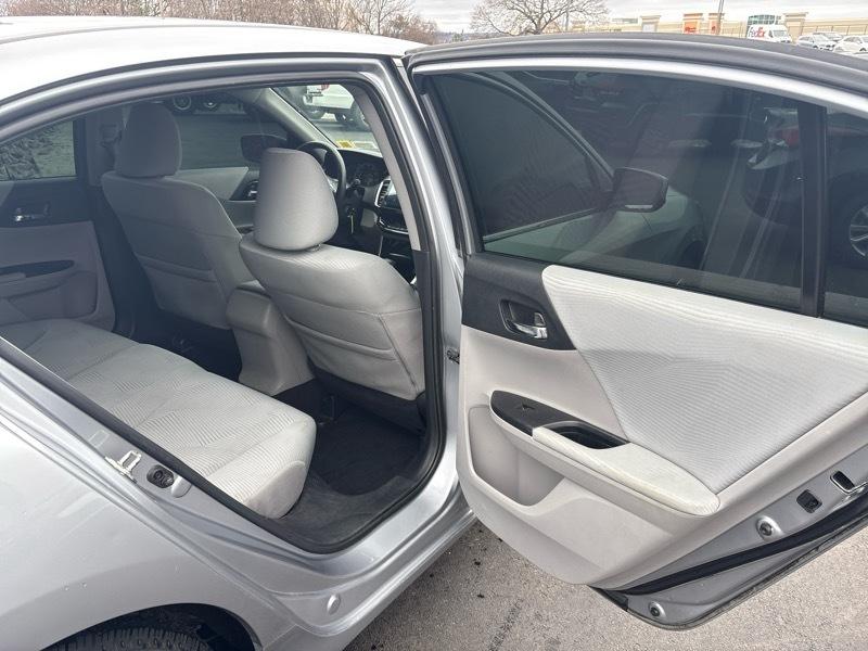 Honda Accord LX Sedan CVT 2017