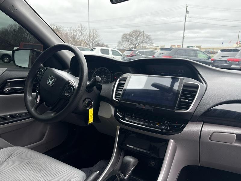 Honda Accord LX Sedan CVT 2017