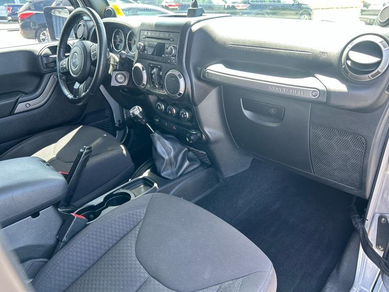 Jeep Wrangler Unlimited Sport 4WD 2013