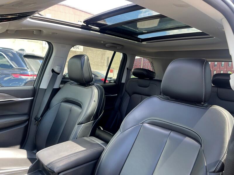 Jeep Grand Cherokee 4xe Overland 4x4 2023 Jeep Grand Cherokee 4xe Overland 4x4 2023