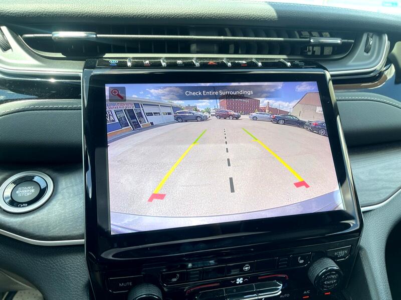 Jeep Grand Cherokee 4xe Overland 4x4 2023 Jeep Grand Cherokee 4xe Overland 4x4 2023