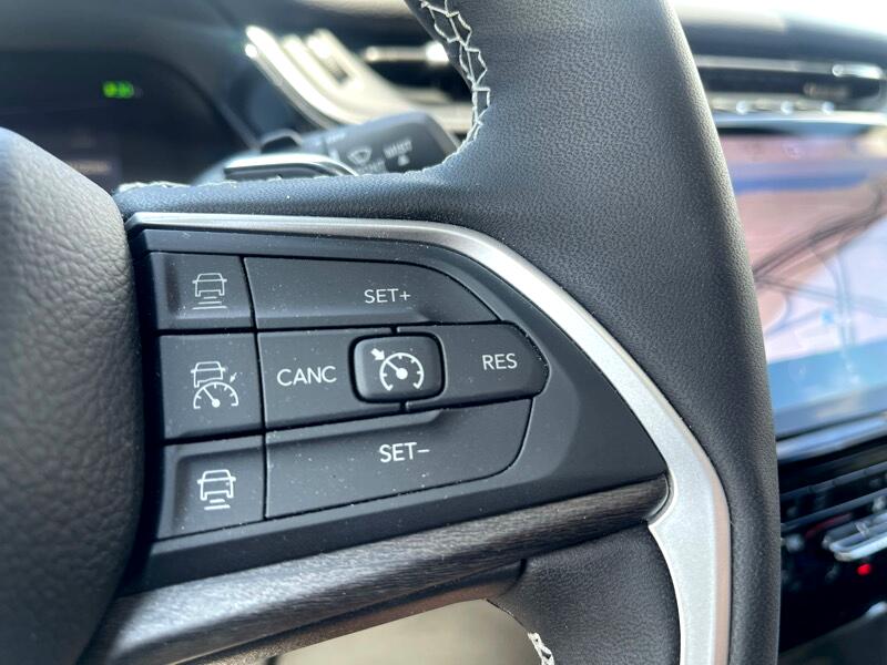 Jeep Grand Cherokee 4xe Overland 4x4 2023 Jeep Grand Cherokee 4xe Overland 4x4 2023