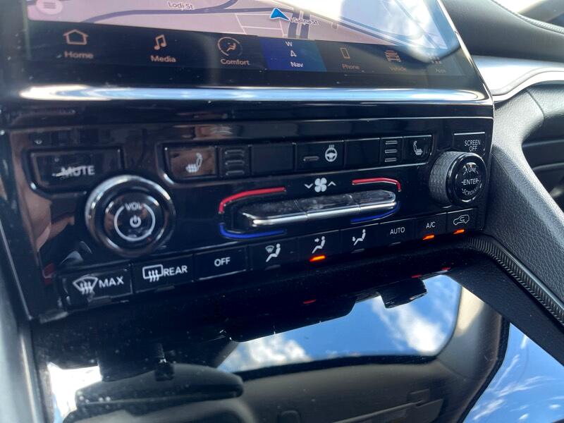 Jeep Grand Cherokee 4xe Overland 4x4 2023 Jeep Grand Cherokee 4xe Overland 4x4 2023