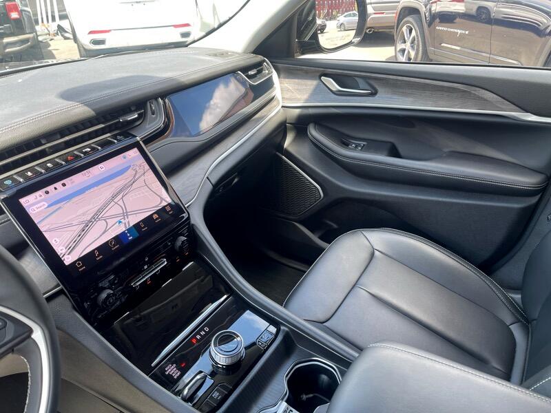 Jeep Grand Cherokee 4xe Overland 4x4 2023 Jeep Grand Cherokee 4xe Overland 4x4 2023