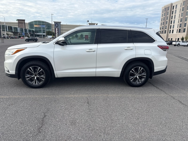 2016 Toyota Highlander