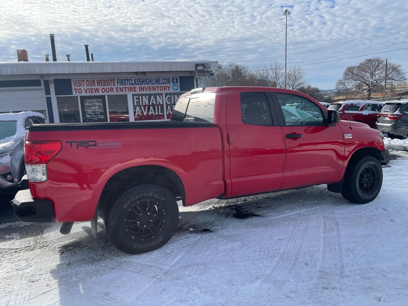 Toyota Tundra Tundra-Grade 5.7L Double Cab 4WD 2012