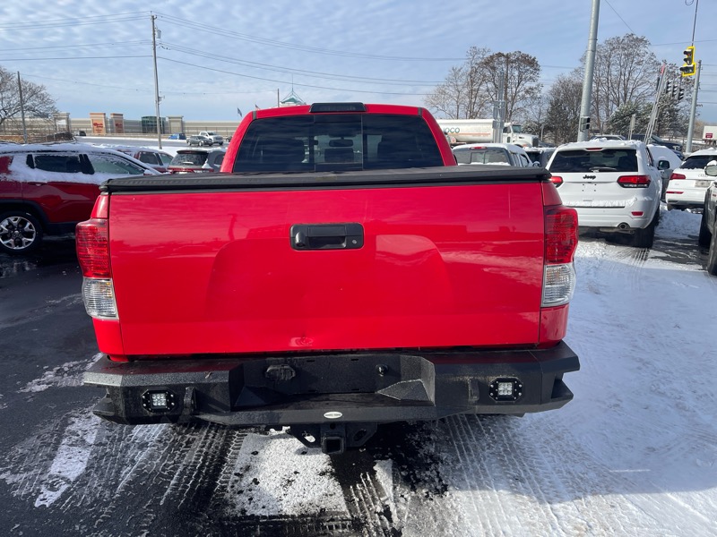 Toyota Tundra Tundra-Grade 5.7L Double Cab 4WD 2012