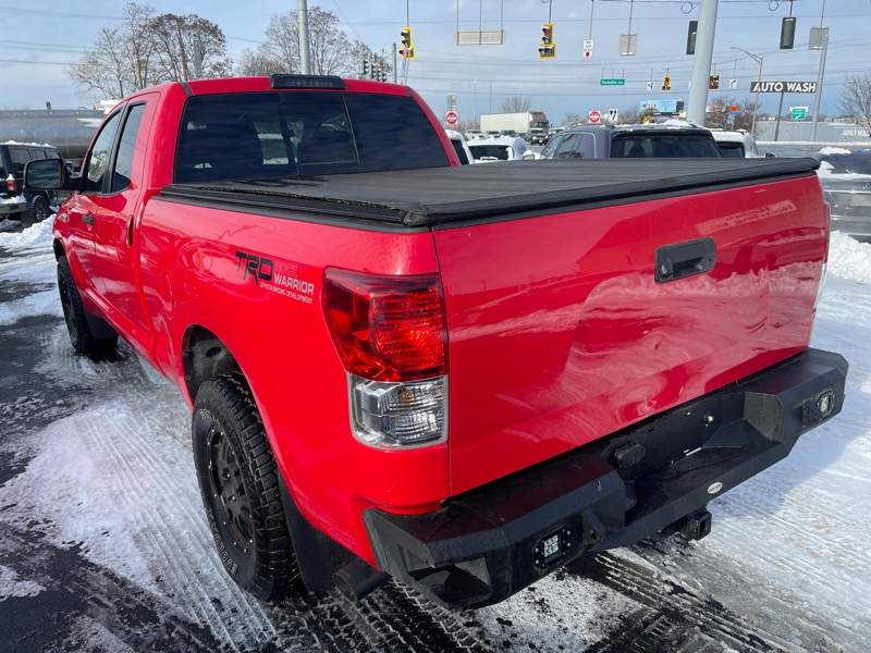 Toyota Tundra Tundra-Grade 5.7L Double Cab 4WD 2012