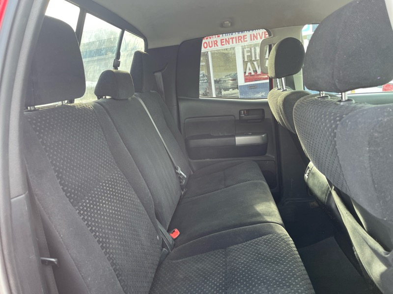 Toyota Tundra Tundra-Grade 5.7L Double Cab 4WD 2012