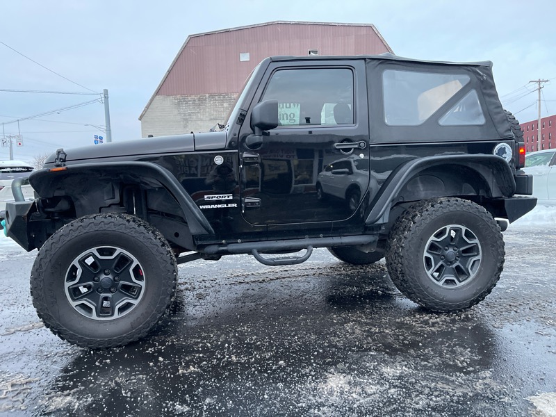 Jeep Wrangler Sport 4WD 2012
