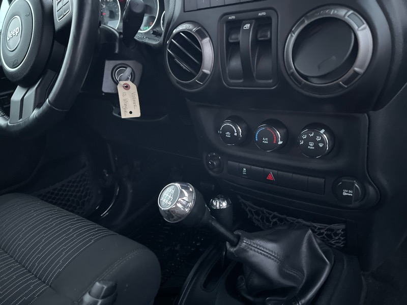 Jeep Wrangler Sport 4WD 2012