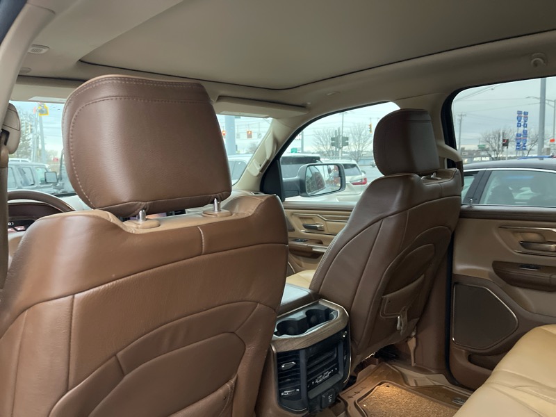 RAM 1500 4WD Crew Cab 140.5" Big Horn 2019