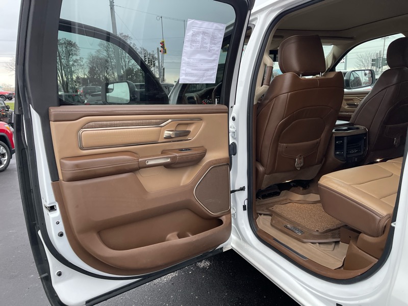 RAM 1500 4WD Crew Cab 140.5" Big Horn 2019