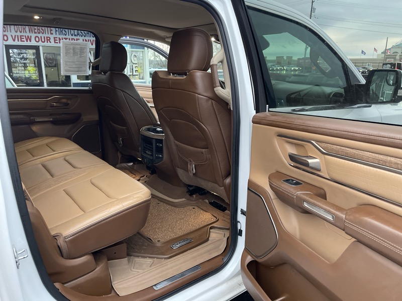 RAM 1500 4WD Crew Cab 140.5" Big Horn 2019