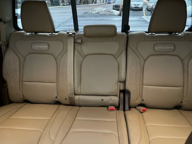 RAM 1500 4WD Crew Cab 140.5" Big Horn 2019