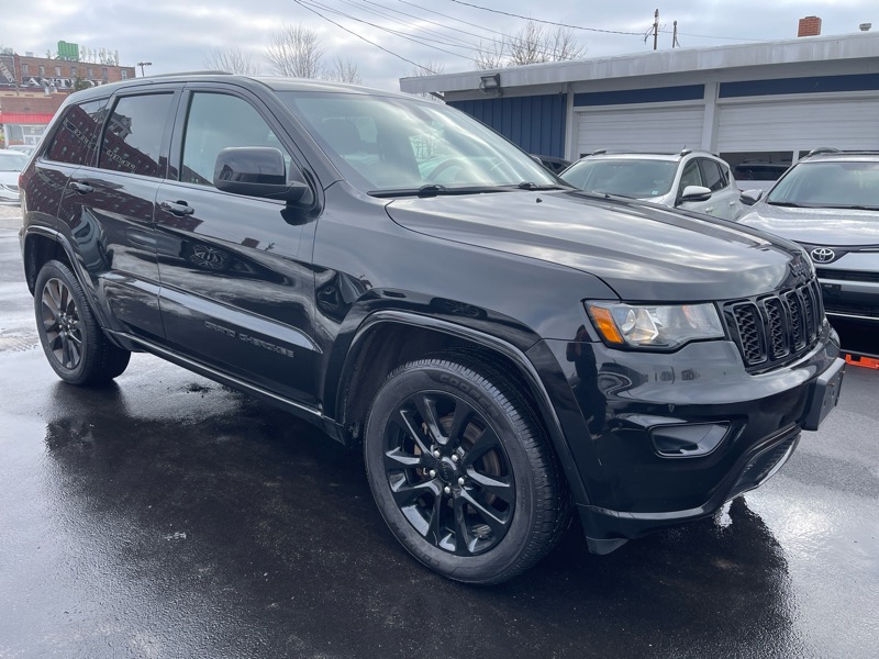 Jeep Grand Cherokee Laredo 4WD 2019