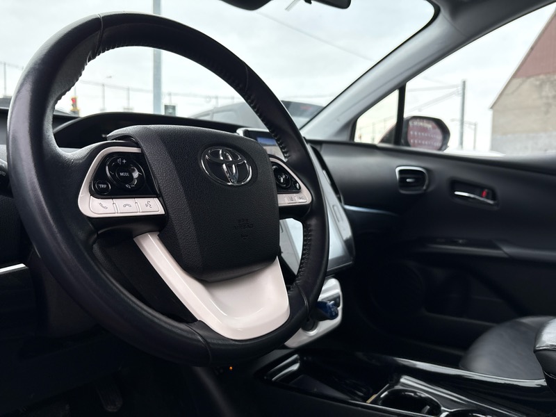 Toyota Prius Prime Plus 2018