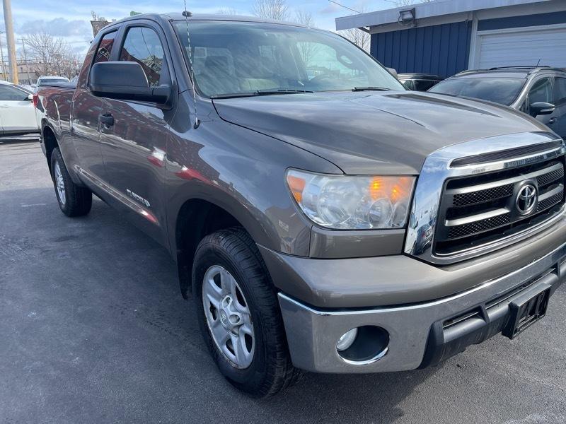 Toyota Tundra Base 2012