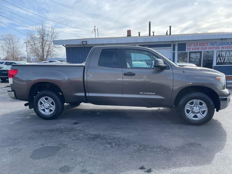 Toyota Tundra Base 2012