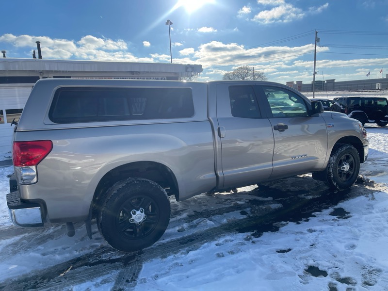 Toyota Tundra Base 2008