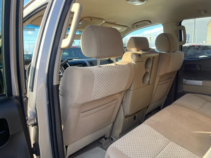 Toyota Tundra Base 2008