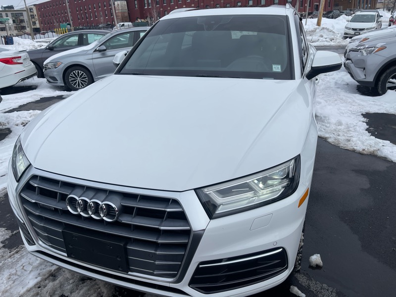 Audi Q5 2.0T Premium Plus quattro 2019