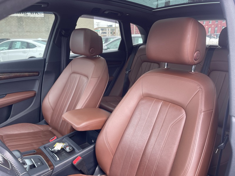Audi Q5 2.0T Premium Plus quattro 2019