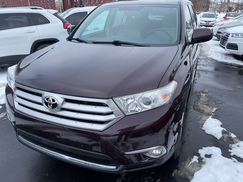 Toyota Highlander Base 4WD 2013