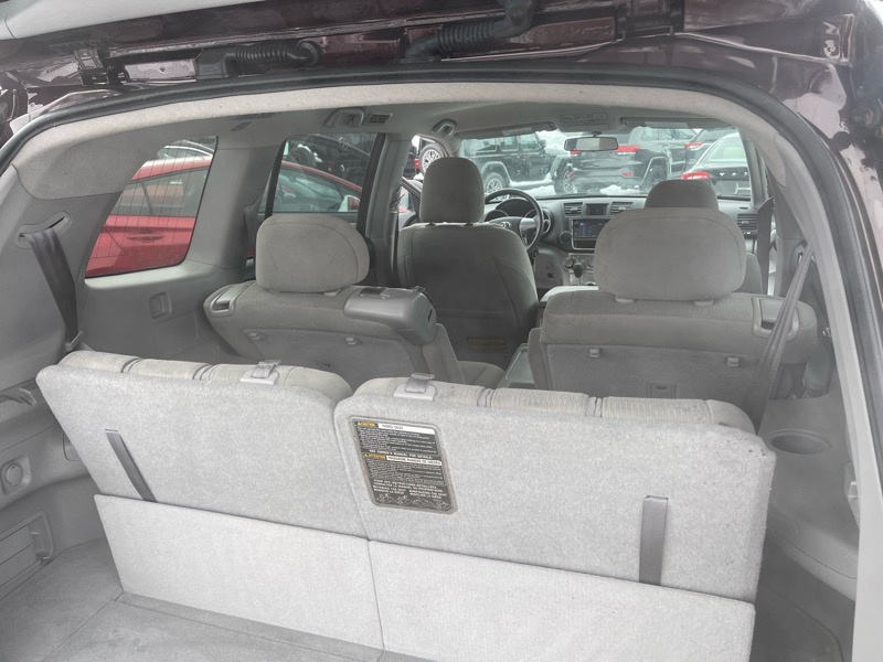 Toyota Highlander Base 4WD 2013