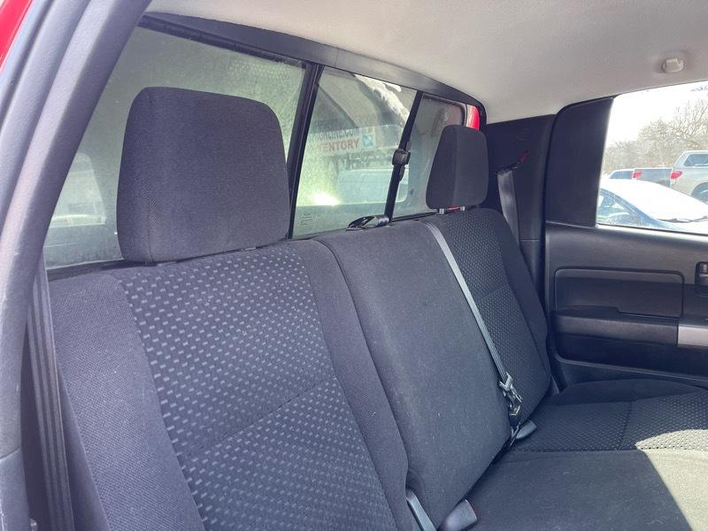 Toyota Tundra 5.7L V8 4WD 2012