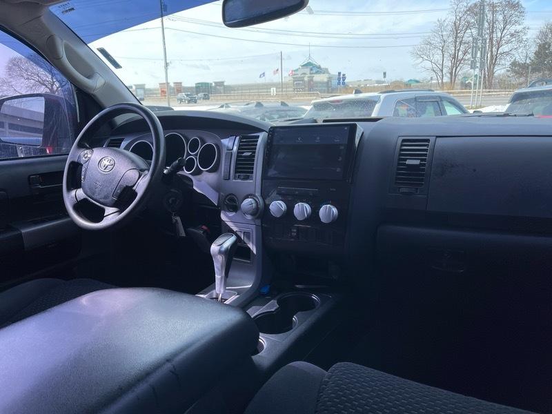 Toyota Tundra 5.7L V8 4WD 2012