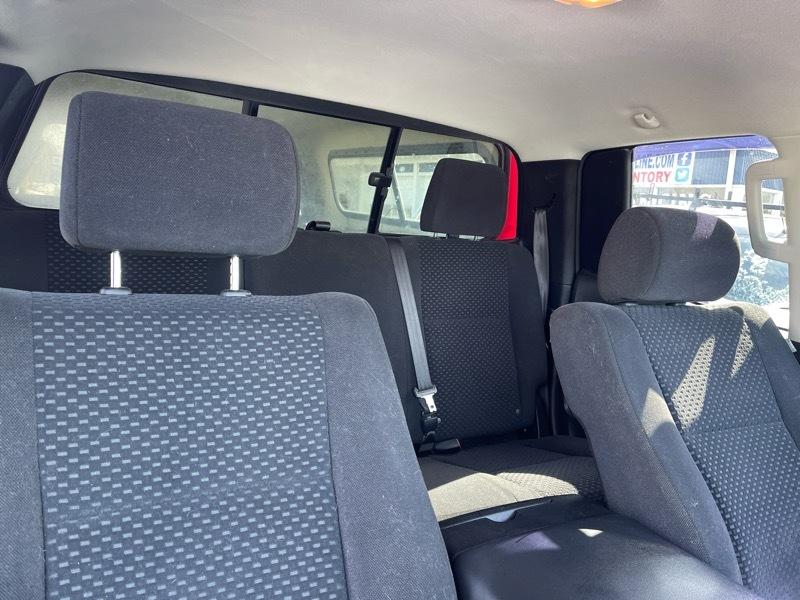 Toyota Tundra 5.7L V8 4WD 2012