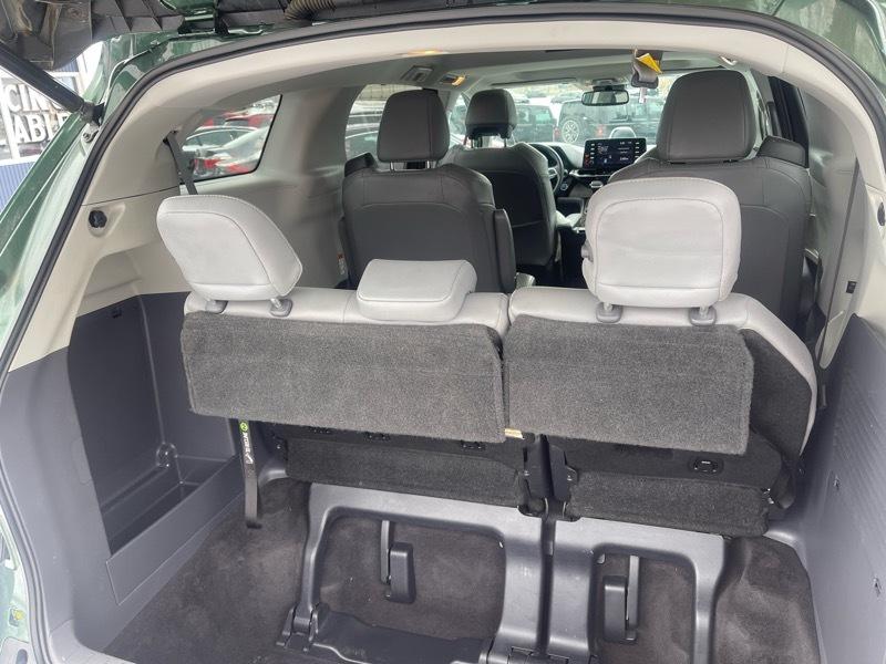 Toyota Sienna XLE 7-Passenger AWD 2021