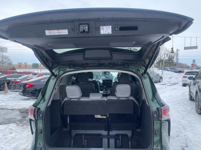 Toyota Sienna XLE 7-Passenger AWD 2021