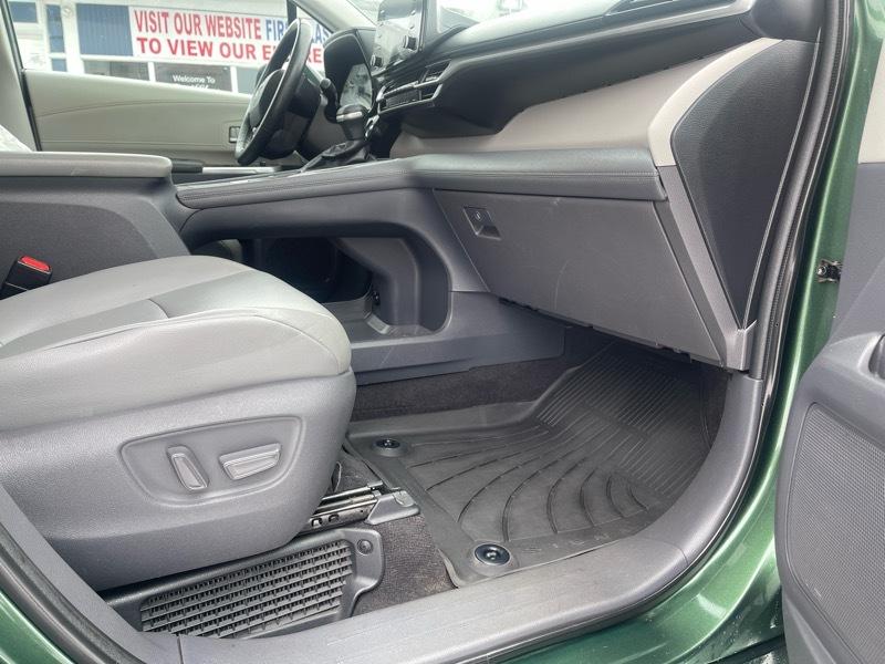 Toyota Sienna XLE 7-Passenger AWD 2021